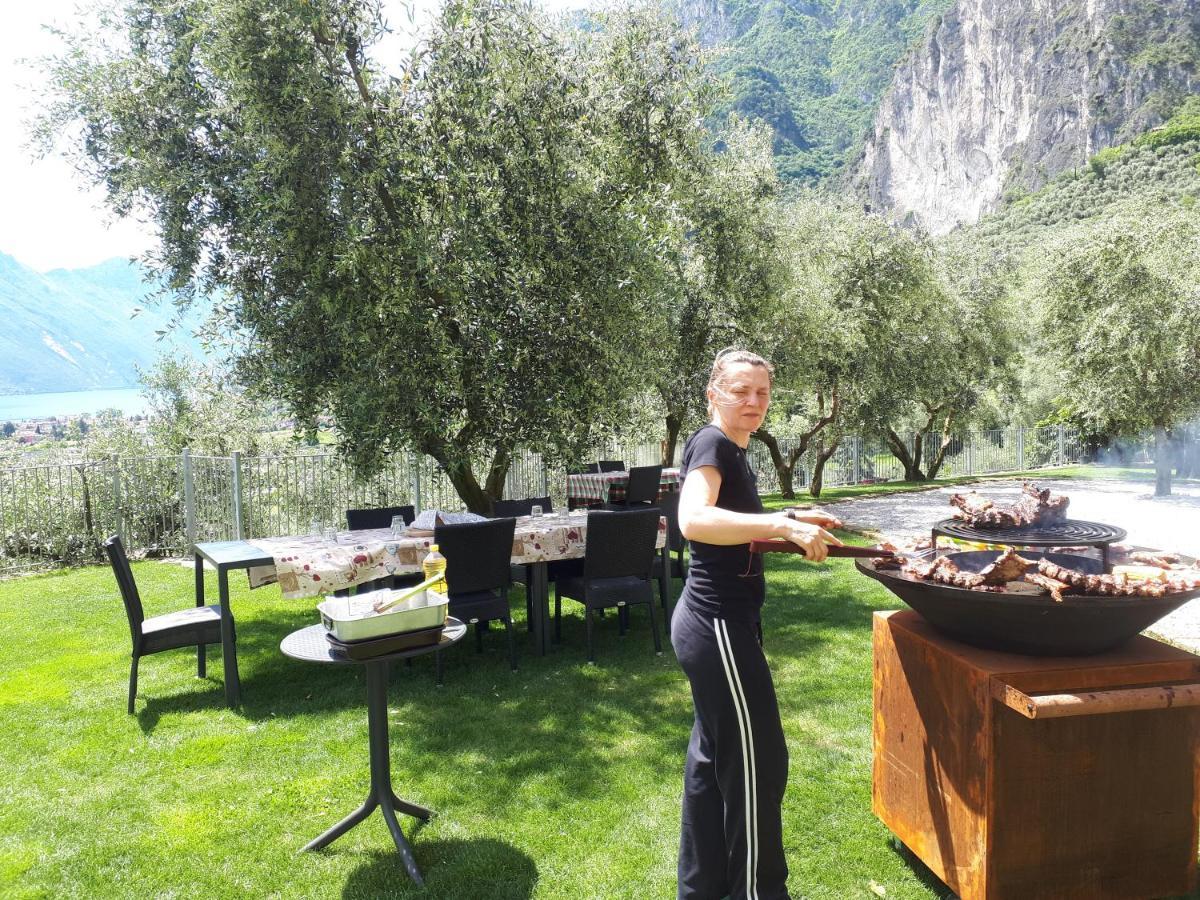 Maso Tobel Riva Del Garda Villa Bagian luar foto