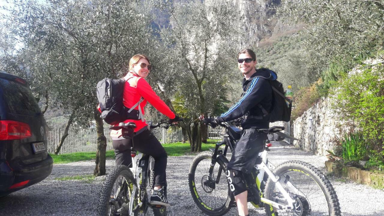 Maso Tobel Riva Del Garda Villa Bagian luar foto