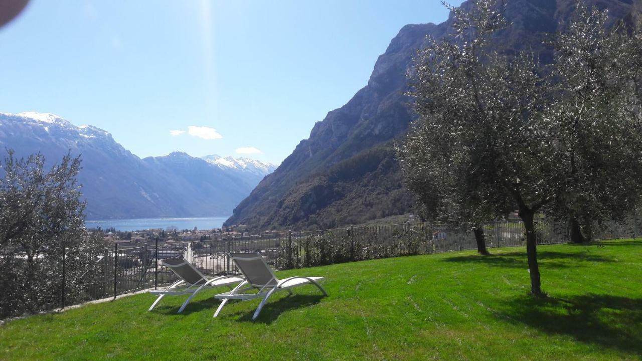Maso Tobel Riva Del Garda Villa Bagian luar foto