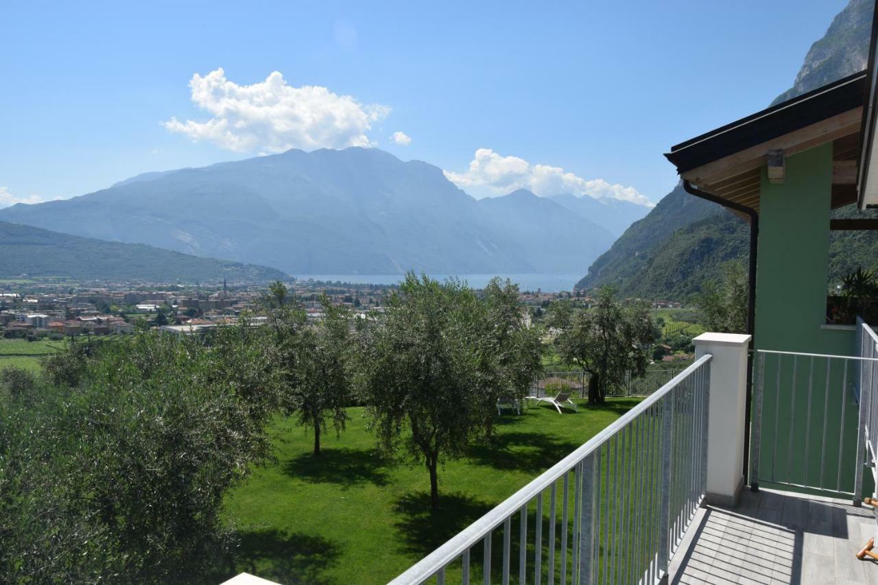 Maso Tobel Riva Del Garda Villa Bagian luar foto